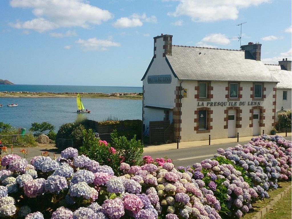 La Presqu' Ile Du Lenn Face A La Mer Louannec Exterior foto
